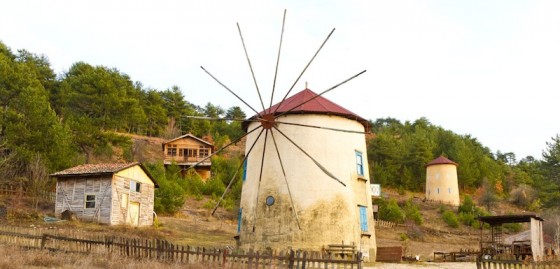 traditional-turkish-windmill-560x269.jpg